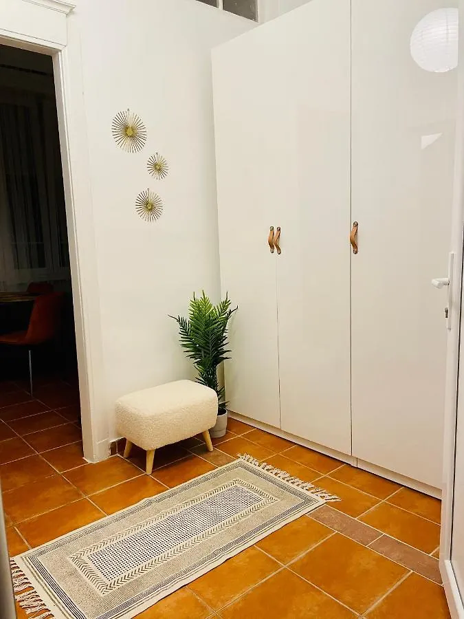 Charm Boutique Apartment Budapest 0*,